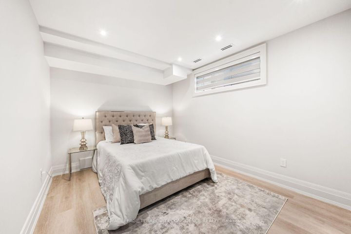 Photo 41 at 31 Palomino Crescent, Bayview Village, Toronto