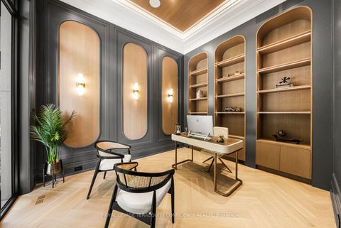 Photo 2 at 31 Palomino Crescent, Bayview Village, Toronto