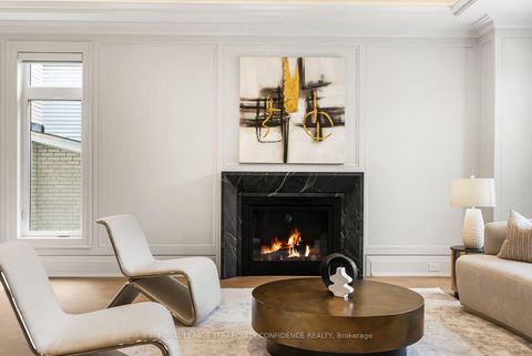 Photo 7 at 31 Palomino Crescent, Bayview Village, Toronto