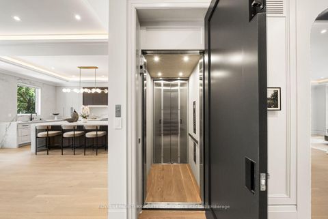 Photo 15 at 31 Palomino Crescent, Bayview Village, Toronto