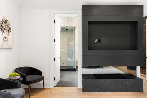 Photo 26 at 31 Palomino Crescent, Bayview Village, Toronto
