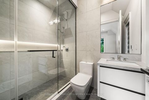 Photo 36 at 31 Palomino Crescent, Bayview Village, Toronto
