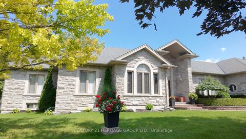 Photo 3 at 49 Shore Crescent, Historic Lakeshore Communities, Georgina