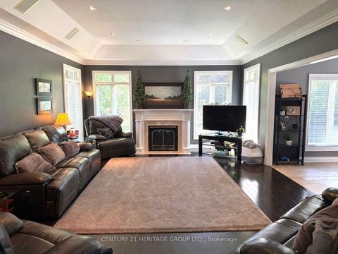 Photo 7 at 49 Shore Crescent, Historic Lakeshore Communities, Georgina