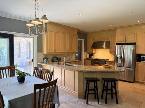 Photo 13 at 49 Shore Crescent, Historic Lakeshore Communities, Georgina