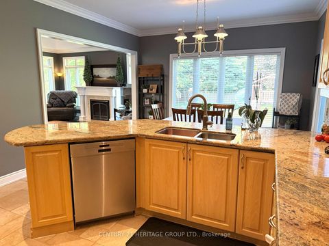 Photo 14 at 49 Shore Crescent, Historic Lakeshore Communities, Georgina