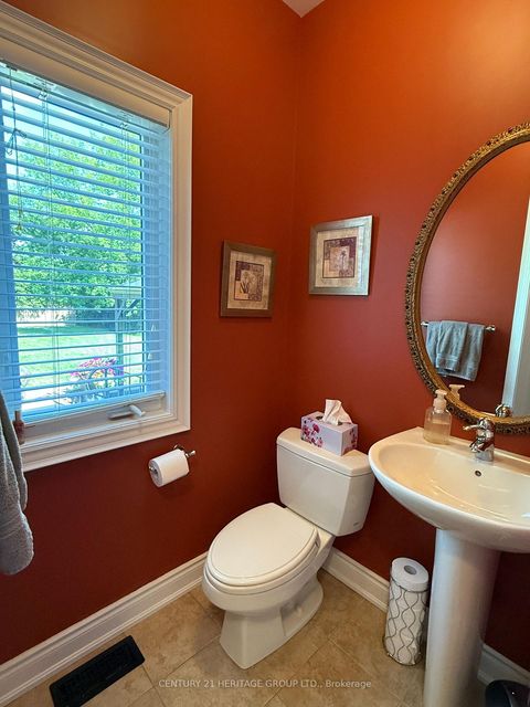 Photo 24 at 49 Shore Crescent, Historic Lakeshore Communities, Georgina