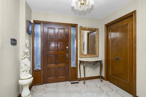 Photo 3 at 72 Chiswick Avenue, Amesbury, Toronto