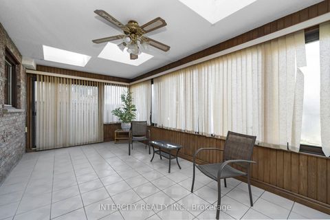 Photo 13 at 72 Chiswick Avenue, Amesbury, Toronto
