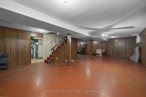 Photo 30 at 72 Chiswick Avenue, Amesbury, Toronto