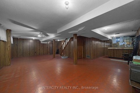 Photo 32 at 72 Chiswick Avenue, Amesbury, Toronto