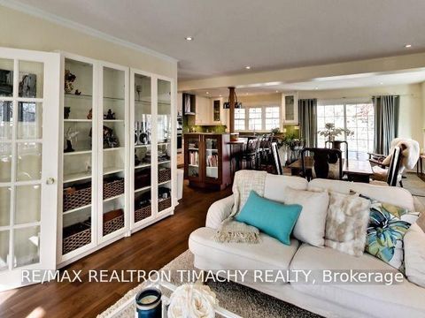 Photo 4 at 61 Thirty Seventh Street, Long Branch, Toronto