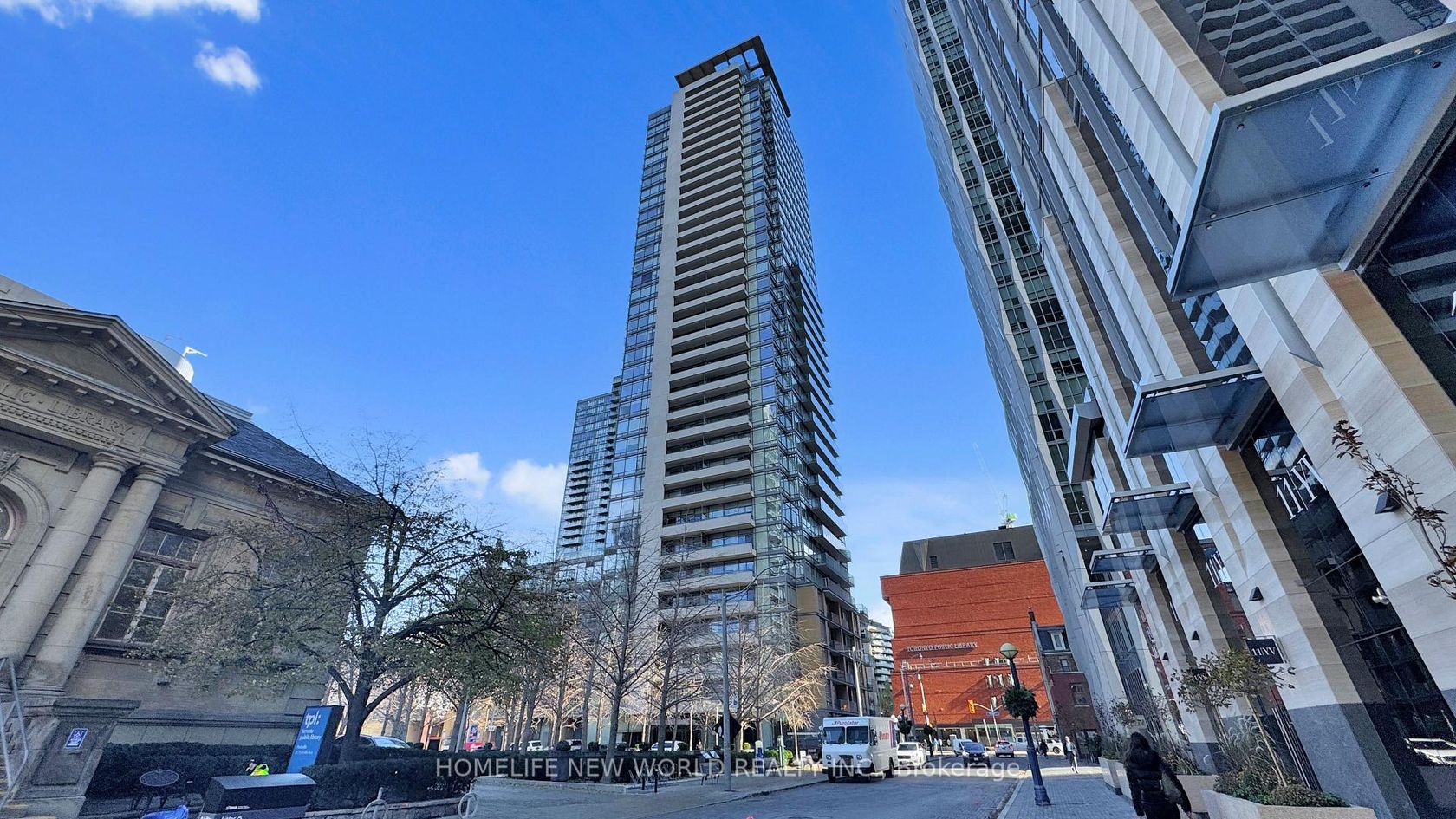 312 - 18 Yorkville Avenue, Annex, Toronto 