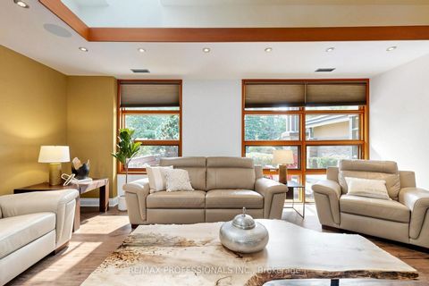 Photo 3 at 9 Annis Road, Scarborough Village, Toronto