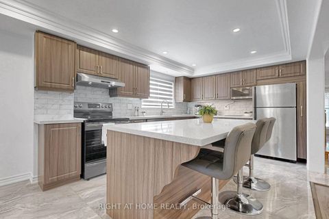 Photo 6 at 77 PEBBLEHILL Square, Agincourt North, Toronto