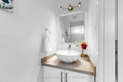 Photo 8 at 77 PEBBLEHILL Square, Agincourt North, Toronto