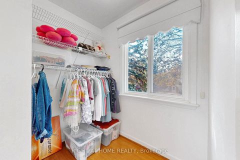 Photo 11 at 77 PEBBLEHILL Square, Agincourt North, Toronto