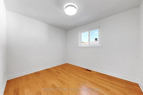 Photo 14 at 77 PEBBLEHILL Square, Agincourt North, Toronto