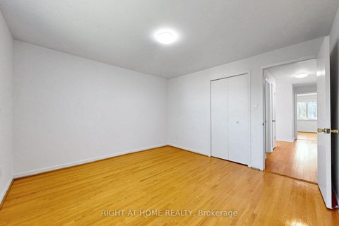 Photo 17 at 77 PEBBLEHILL Square, Agincourt North, Toronto