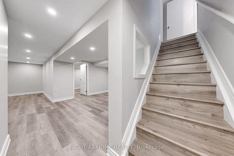 Photo 18 at 77 PEBBLEHILL Square, Agincourt North, Toronto