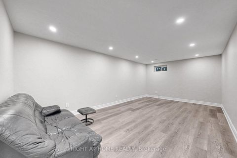 Photo 19 at 77 PEBBLEHILL Square, Agincourt North, Toronto