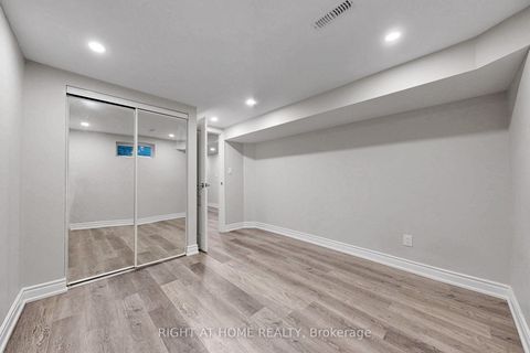 Photo 21 at 77 PEBBLEHILL Square, Agincourt North, Toronto
