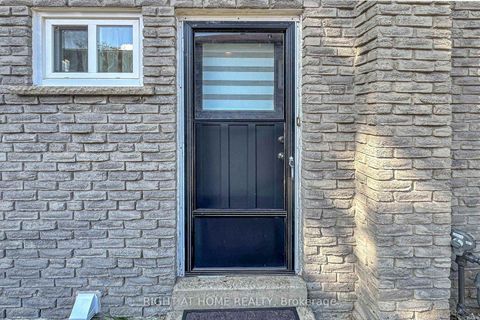 Photo 25 at 77 PEBBLEHILL Square, Agincourt North, Toronto