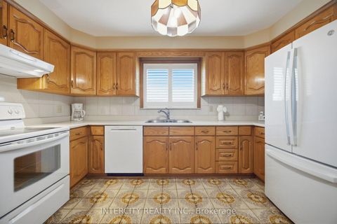 Photo 10 at 146 Jules Avenue, East Woodbridge, Vaughan