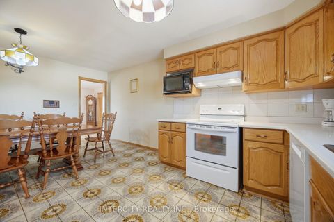 Photo 12 at 146 Jules Avenue, East Woodbridge, Vaughan