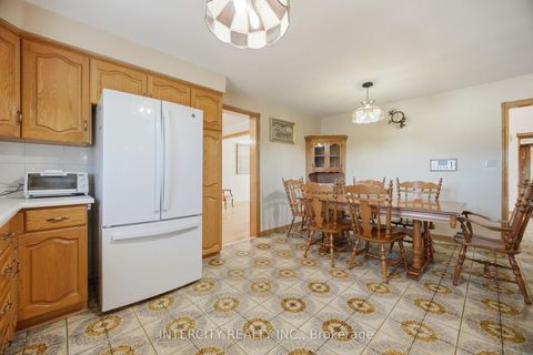 Photo 13 at 146 Jules Avenue, East Woodbridge, Vaughan