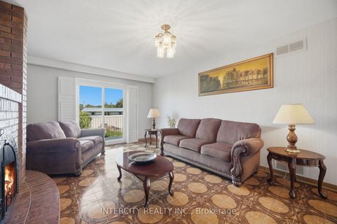 Photo 16 at 146 Jules Avenue, East Woodbridge, Vaughan