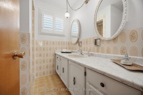 Photo 23 at 146 Jules Avenue, East Woodbridge, Vaughan
