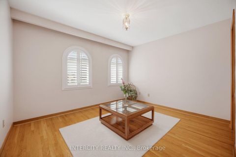 Photo 27 at 146 Jules Avenue, East Woodbridge, Vaughan