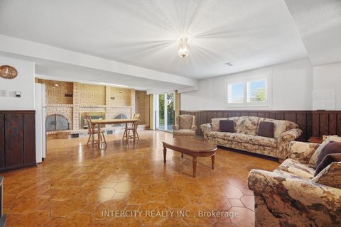 Photo 31 at 146 Jules Avenue, East Woodbridge, Vaughan