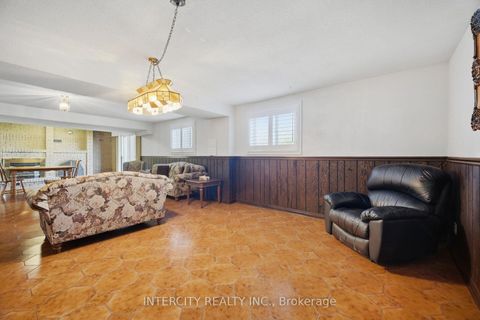 Photo 32 at 146 Jules Avenue, East Woodbridge, Vaughan