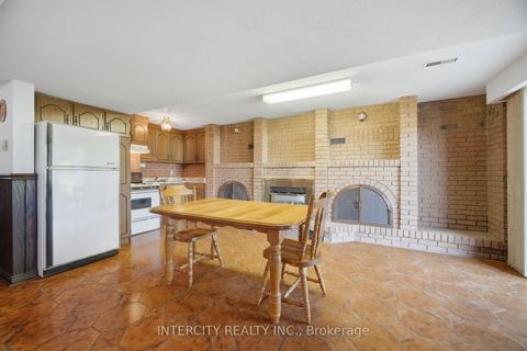 Photo 36 at 146 Jules Avenue, East Woodbridge, Vaughan