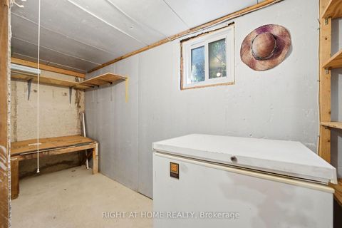 Photo 35 at 98 Beaver Terrace, Junction, Toronto