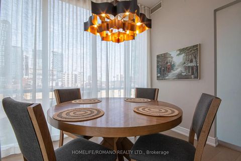 Photo 8 at 535 - 112 George Street, Moss Park, Toronto
