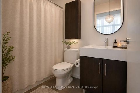 Photo 12 at 535 - 112 George Street, Moss Park, Toronto