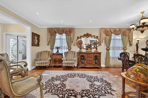 Photo 7 at 106 Wood Rim Drive, Oak Ridges Lake Wilcox, Richmond Hill