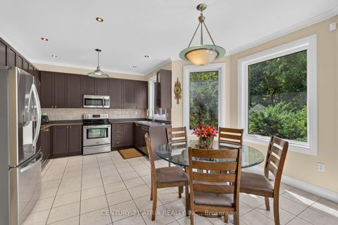 Photo 13 at 106 Wood Rim Drive, Oak Ridges Lake Wilcox, Richmond Hill