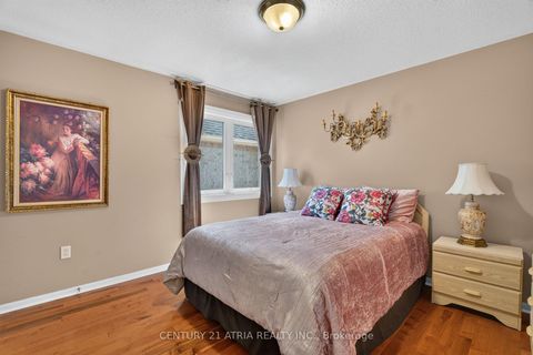 Photo 24 at 106 Wood Rim Drive, Oak Ridges Lake Wilcox, Richmond Hill