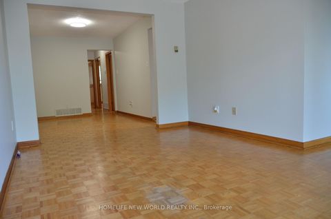 Photo 10 at 6 Privet Road, CFB, Toronto