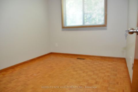 Photo 16 at 6 Privet Road, CFB, Toronto