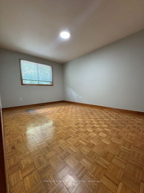 Photo 21 at 6 Privet Road, CFB, Toronto