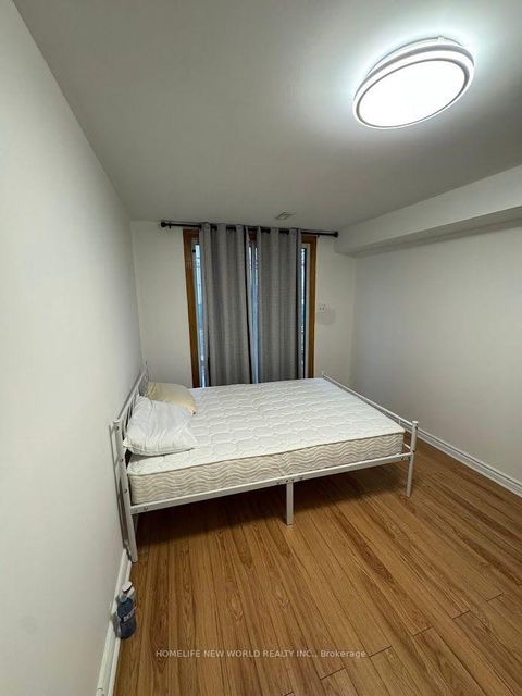 Photo 24 at 6 Privet Road, CFB, Toronto