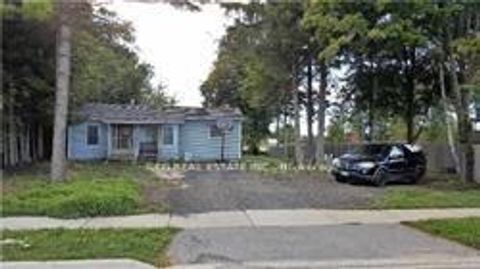 Photo 3 at 2096 Thompson Street, Alcona, Innisfil