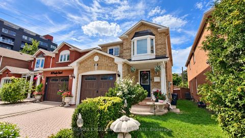 Photo 2 at 12 Prado Court, Belgravia, Toronto