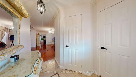 Photo 4 at 12 Prado Court, Belgravia, Toronto