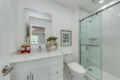 Photo 5 at 27 Alton Towers Circle, Milliken, Toronto